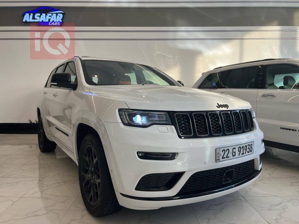 جیپ گراند شیرۆکی